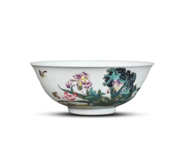 A FAMILLE ROSE 'BUTTERFLY AND FLOWER' BOWL