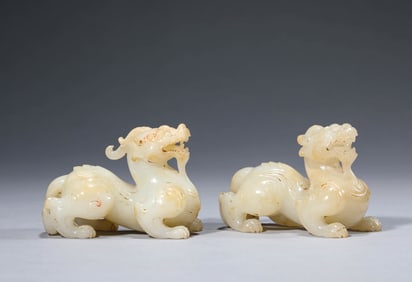 A GROUP OF JADE PIXIU