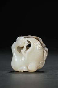 A JADE GOOSE ORNAMENT