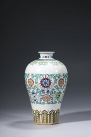 A DOUCAI 'FLORAL' MEIPING