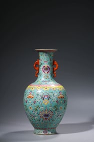 A TURQUOISE-GROUND FAMILLE-ROSE 'FLORAL' VASE