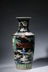 A WUCAI 'FIGURES' VASE