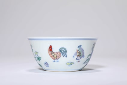 A DOUCAI 'CHICKEN' CUP