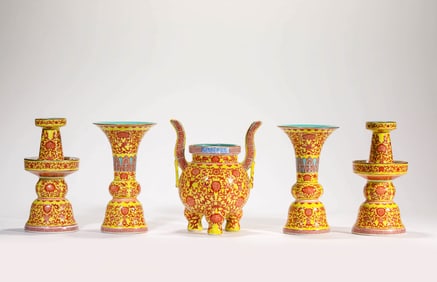 A FAMILLE ROSE FIVE-PIECE ALTAR SET