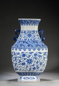 A BLUE AND WHITE 'WAVE' VASE