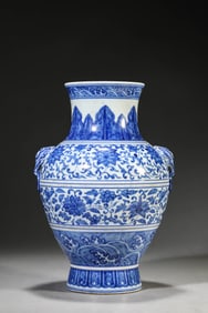 A BLUE AND WHITE 'INTERLOCKING LOTUS' ZUN