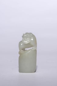 A HETIAN JADE BEAST-SHAPED SEAL