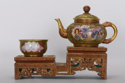 A CLOISONNé ENAMEL AND GILT 'EIGHTEEN ARHATS' TEA SET