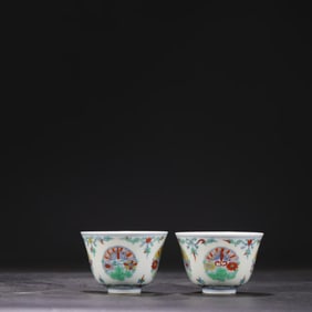 A PAIR OF DOUCAI MEDALLION 'BUTTERFLIES' CUPS