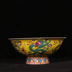 A CLOISONNé ENAMEL 'FIVE DRAGONS' STEM BOWL