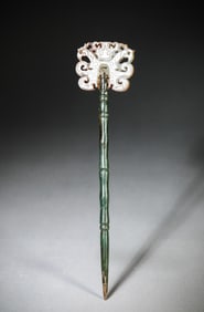 A JADE HAIRPIN