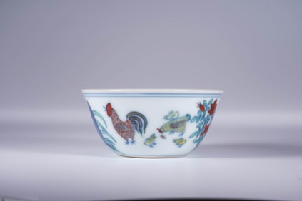 A WUCAI 'CHICKEN' JAR