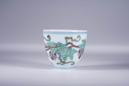 A WUCAI 'GRAPEVINES' CUP