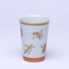 A FAMILLE ROSE 'EIGHT IMMORTALS' CUP