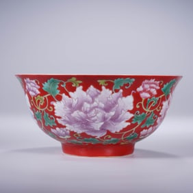AN ENAMEL 'INTERLOCKING FLOWERS' BOWL