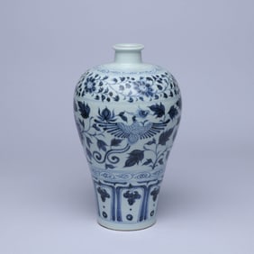A BLUE AND WHITE 'PHOENIX AMONG FLOWERS' MEIPING
