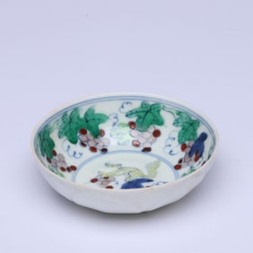 A WUCAI 'SQUIRREL, GRAPES AND LOTUS' DISH