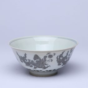 A BLUE AND WHITE AND UNDERGLAZED RED 'DRAGON' BOWL