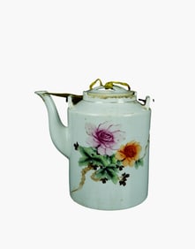 A FAMILLE ROSE 'PINE AND CRANE' EWER