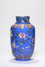 A YANGCAI 'FLORAL' VASE