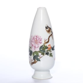 A FAMILLE ROSE 'FLOWERS AND BIRDS' VASE