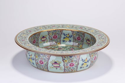 A BEAN-GREEN-GLAZED AND FAMILLE-ROSE 'DRAGON AND PHOENIX' 'FLARED-RIM' BRUSH WASHER