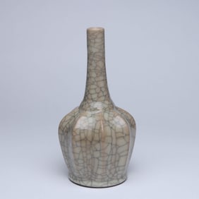 AN OFFICIAL LONG-NECK VASE