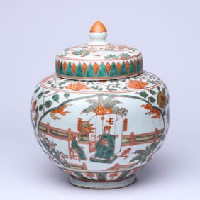 A SANCAI MEDALLION 'FIGURES AND STORY' COVERED JAR