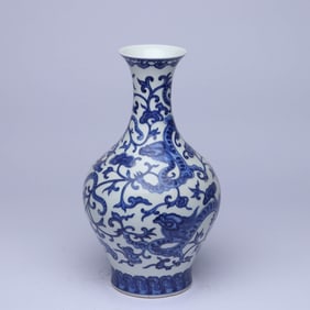 A BLUE AND WHITE 'DRAGON AMONG FLOWERS' VASE