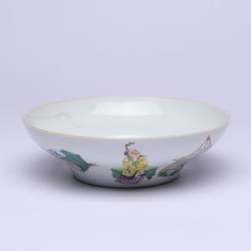 A FAMILLE ROSE  BOWL