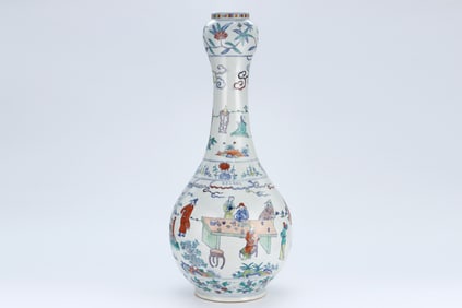 A  WUCAI 'FIGURES AND STORY' VASE