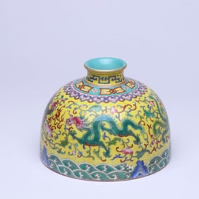 A YELLOW-GROUND FAMILLE ROSE 'DRAGON AND PHOENIX' WATER POT