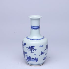 A BLUE AND WHITE 'ANTIQUITIES' VASE