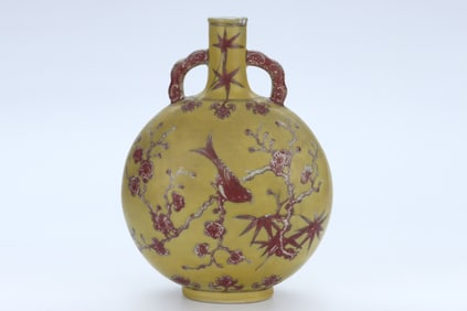 A COPPER-RED 'FLOWERS AND BIRDS' MOONFLASK