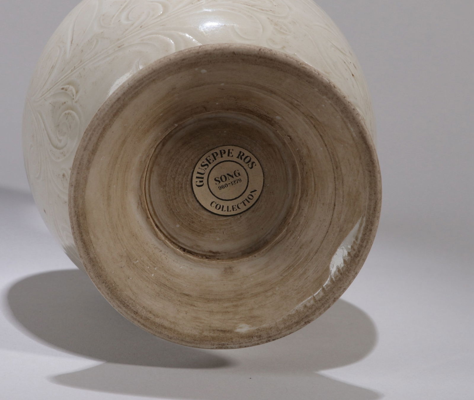 A DING 'FLOWERS' VASE - 5