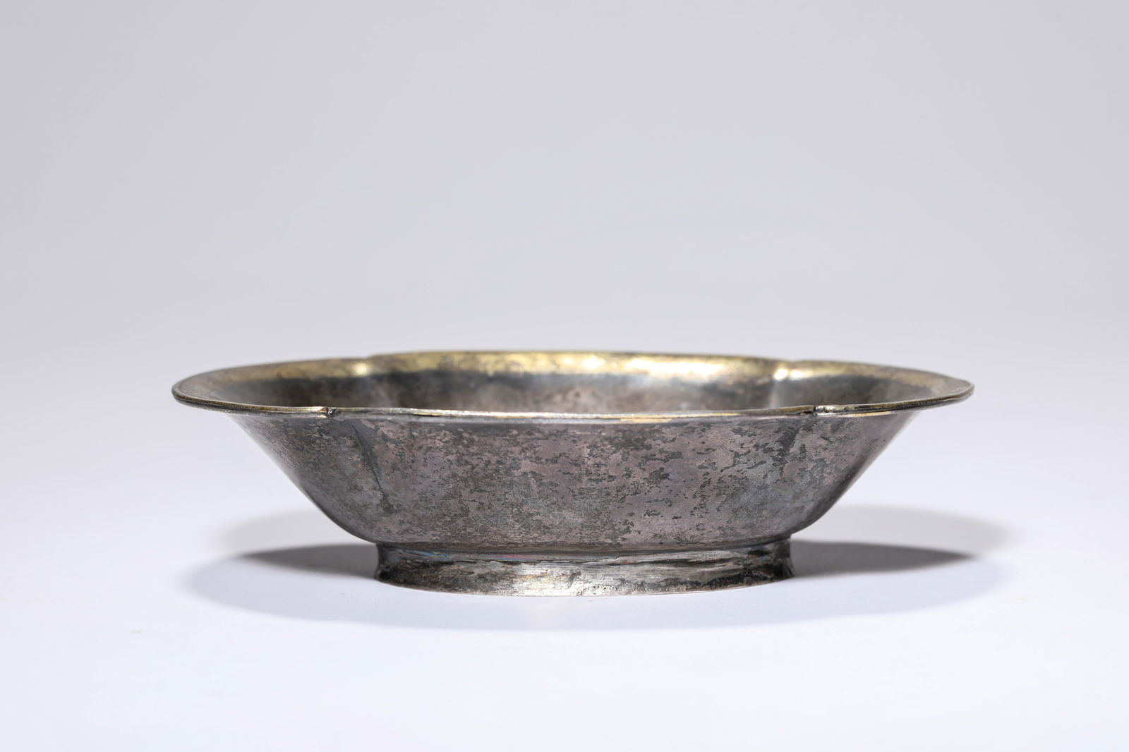 A SILVER 'ENGRAVED DEER' DISH - 3