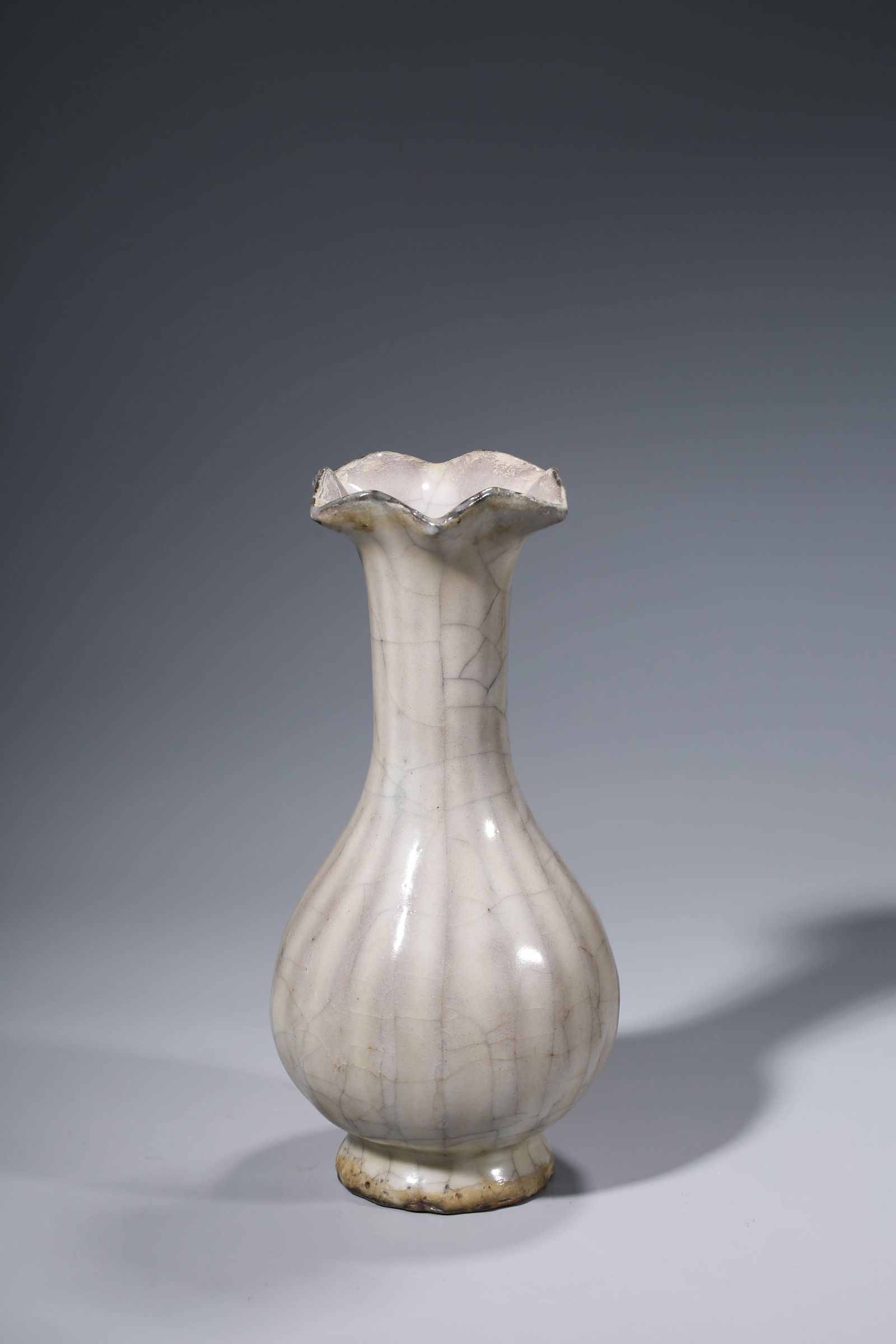 A GUAN-TYPE VASE - 2