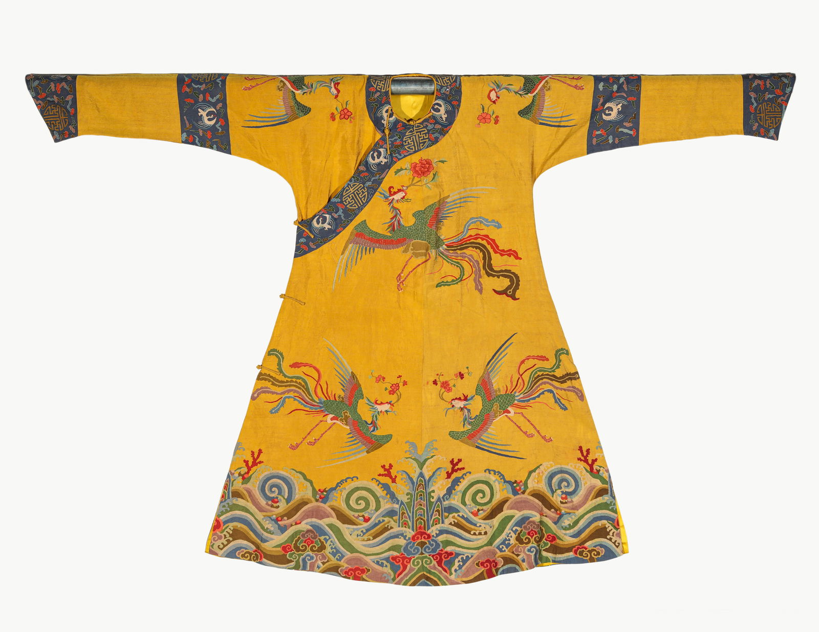 A SILK KESI TAPESTRY 'PHOENIX ROBE': A SILK KESI TAPESTRY 'PHOENIX ROBE' Dimensions: Width: 1998.0 cm (786.61 in) x Height: 136.0 cm (53.54 in). All measurements are approximate.