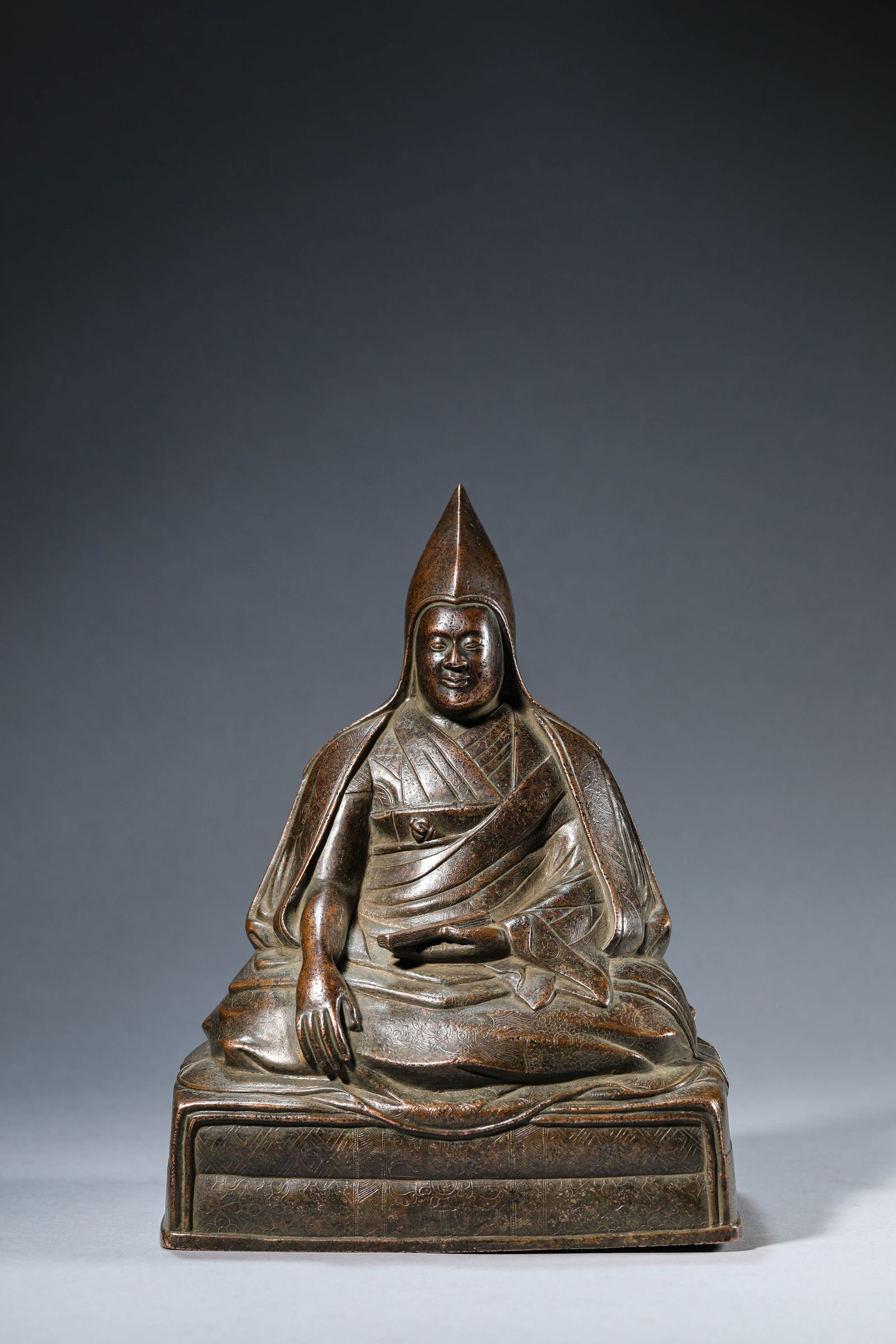 A FIGURE OF THE FIFTH DALAI LAMA (1 of 8)