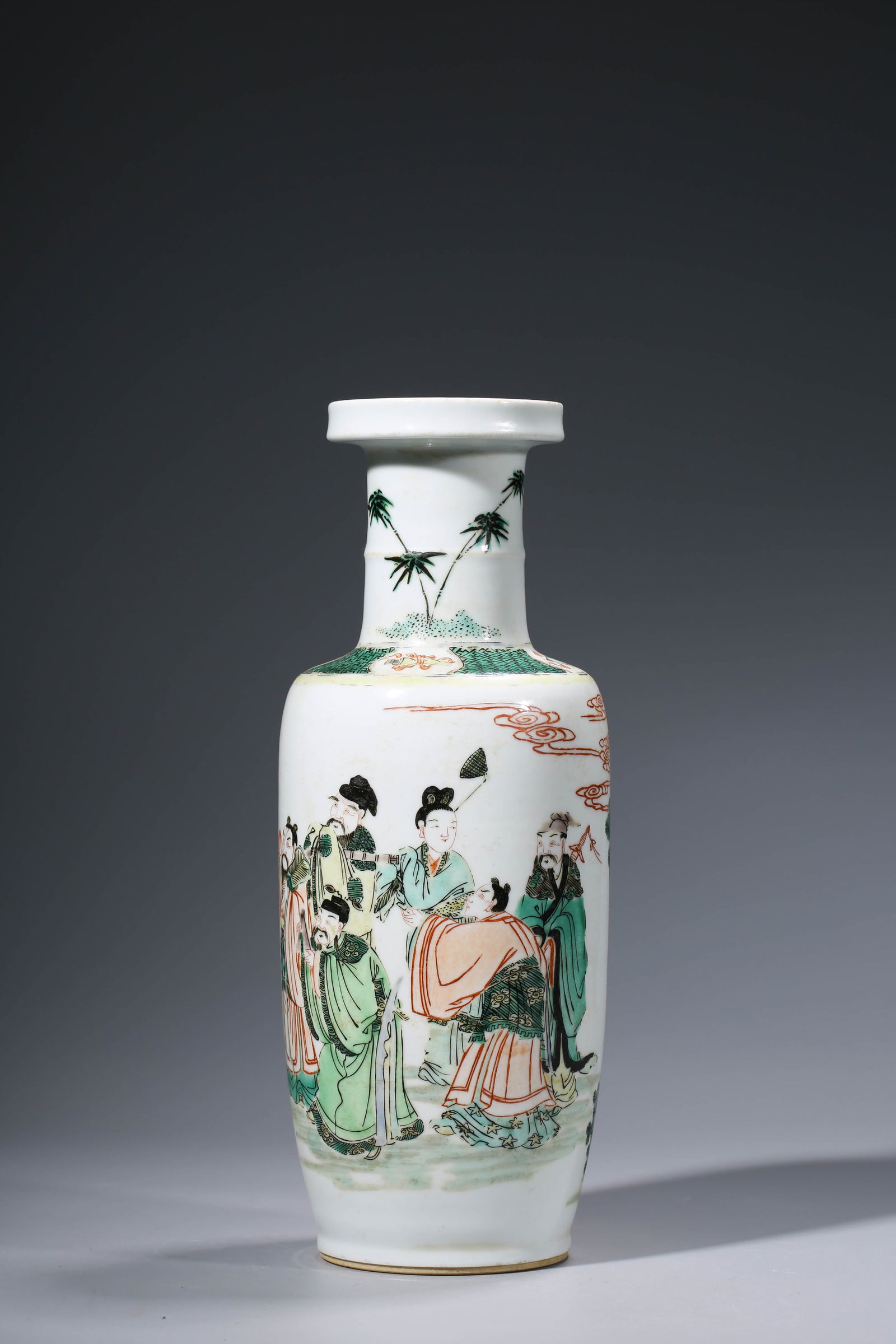 A WUCAI VASE - 2