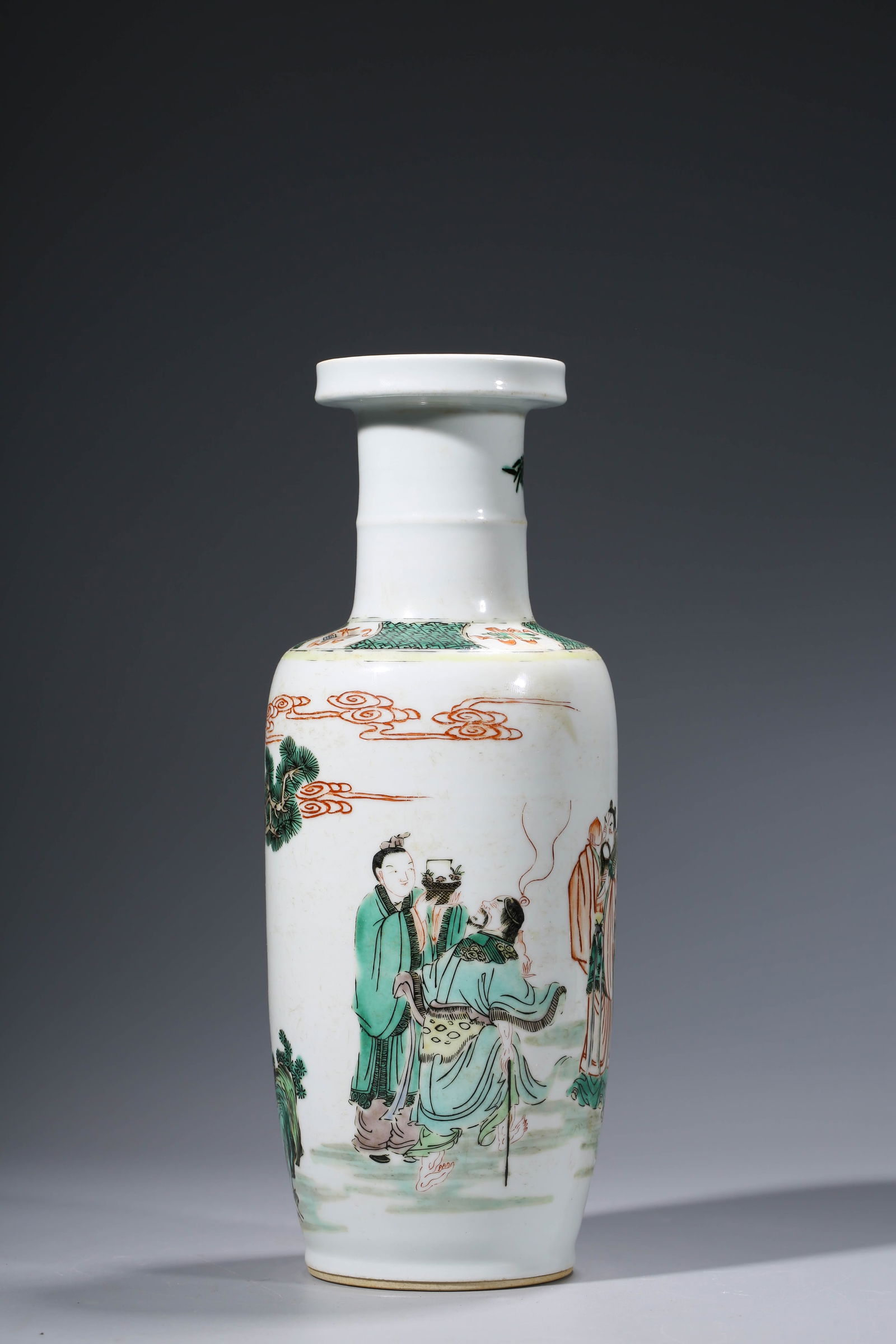 A WUCAI VASE - 4