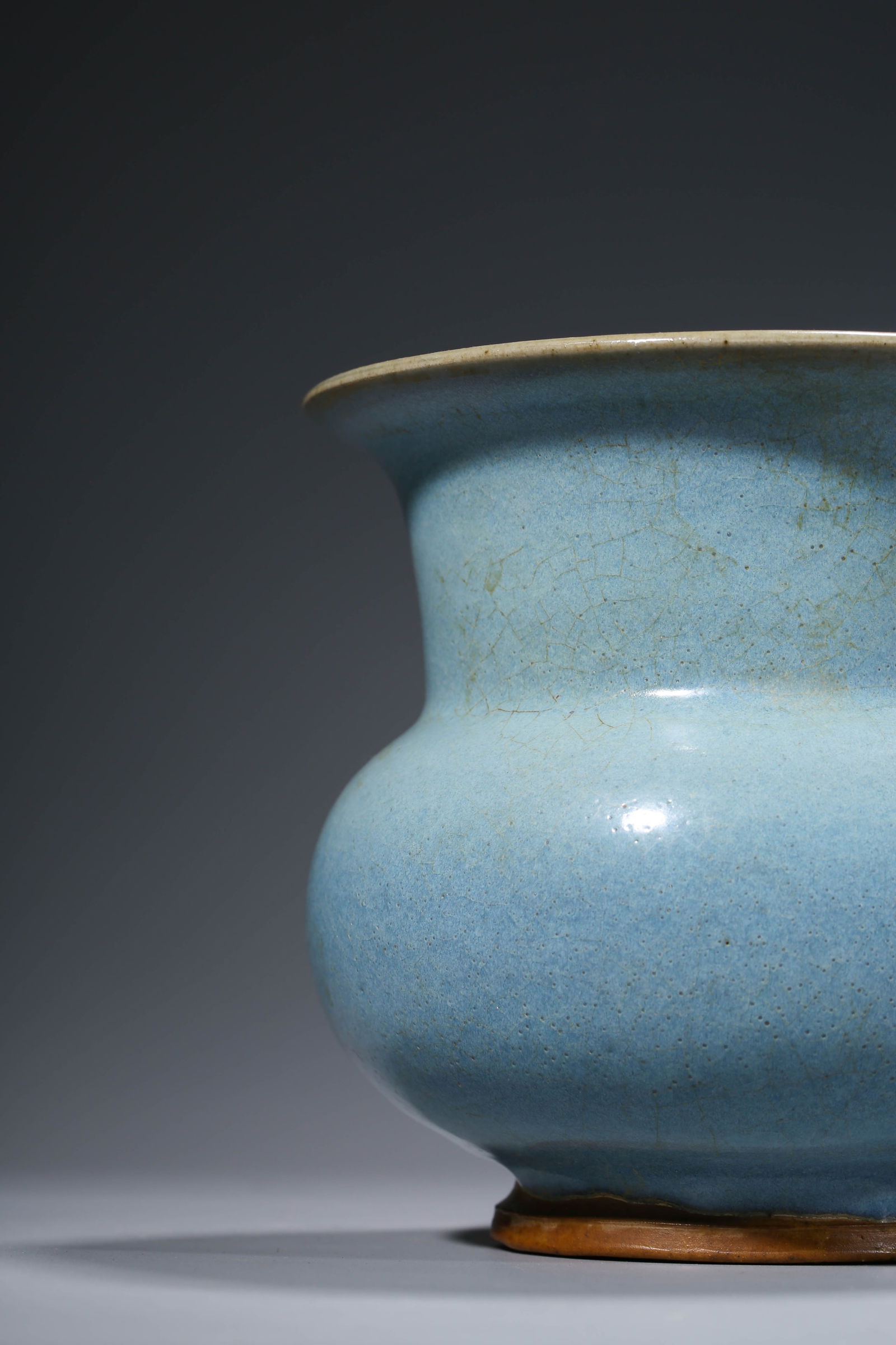 A JUN-TYPE FLOWER POT - 3