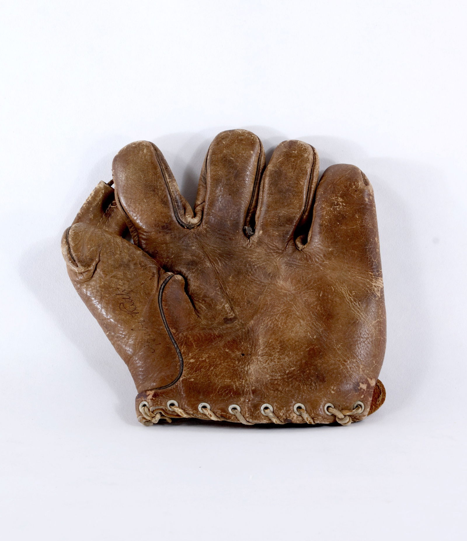 BABE RUTH HAND-SIGNED BASEBALL GLOVE - 3