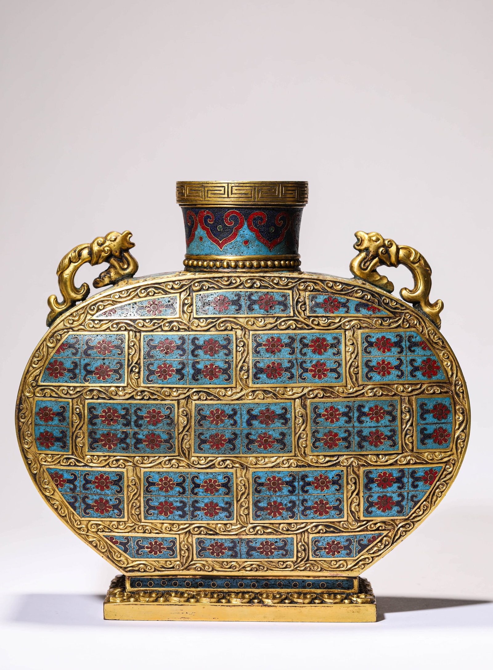 A CLOISONNé ENAMEL 'FLORAL' 'DOUBLE DRAGON-HEAD HANDLES' FLASK (1 of 7)