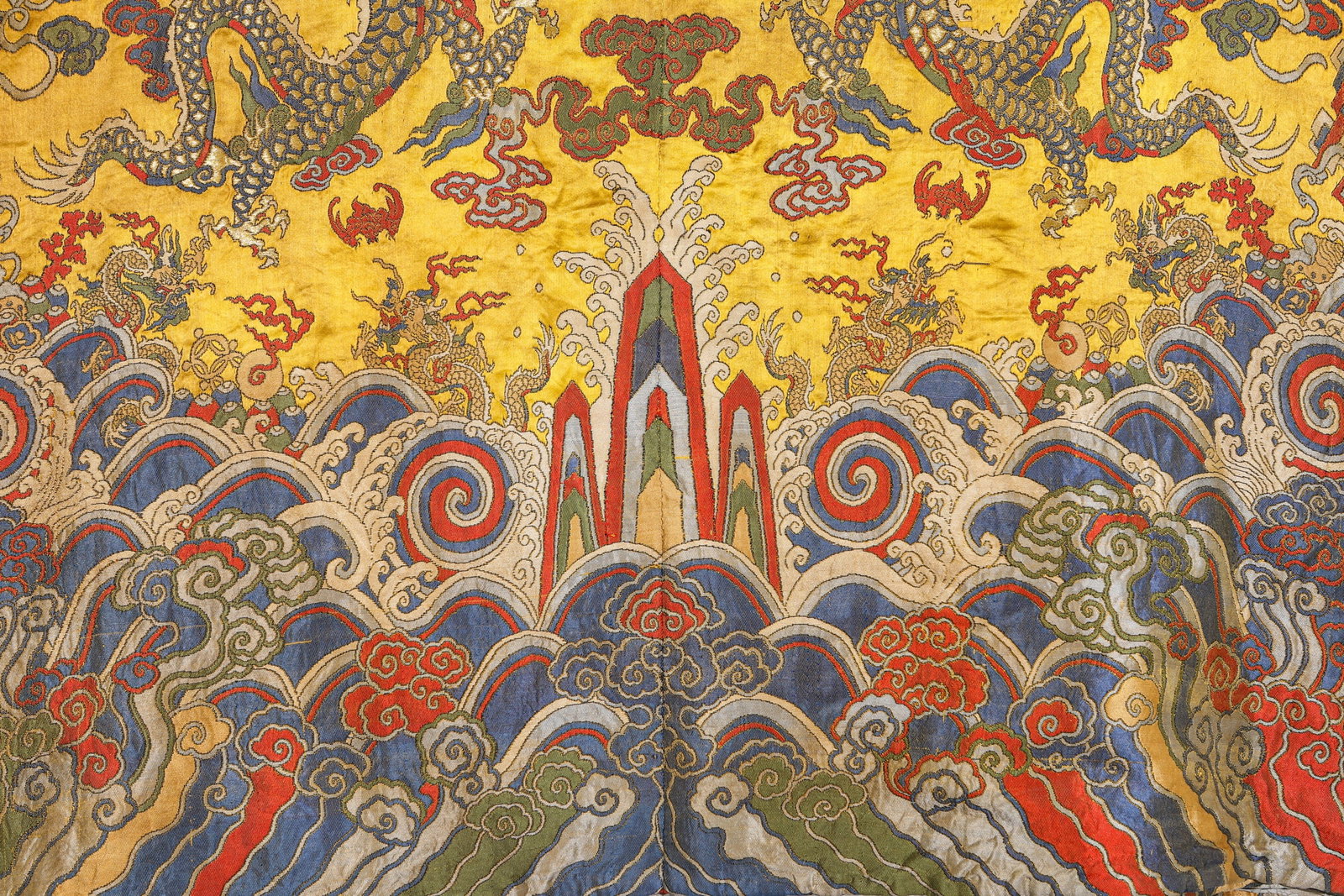 A BROCADE 'DRAGON' ROBE - 11