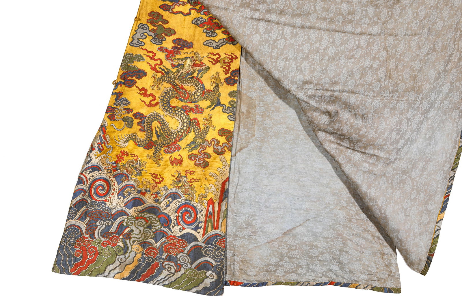 A BROCADE 'DRAGON' ROBE - 6