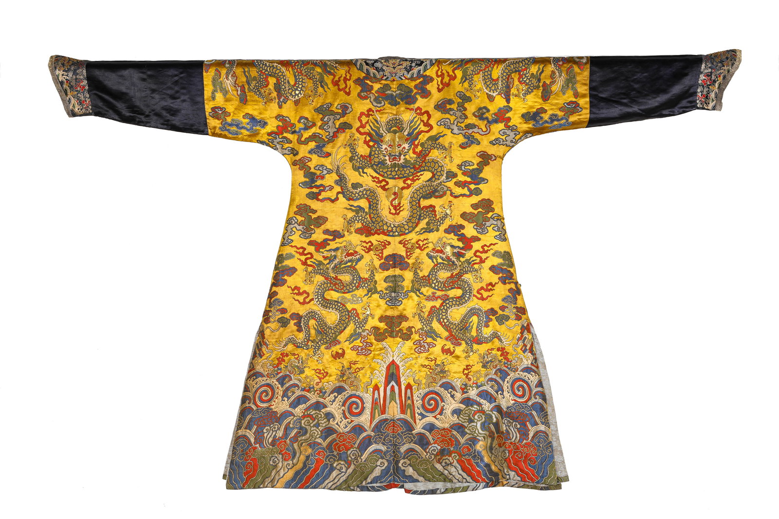 A BROCADE 'DRAGON' ROBE - 8