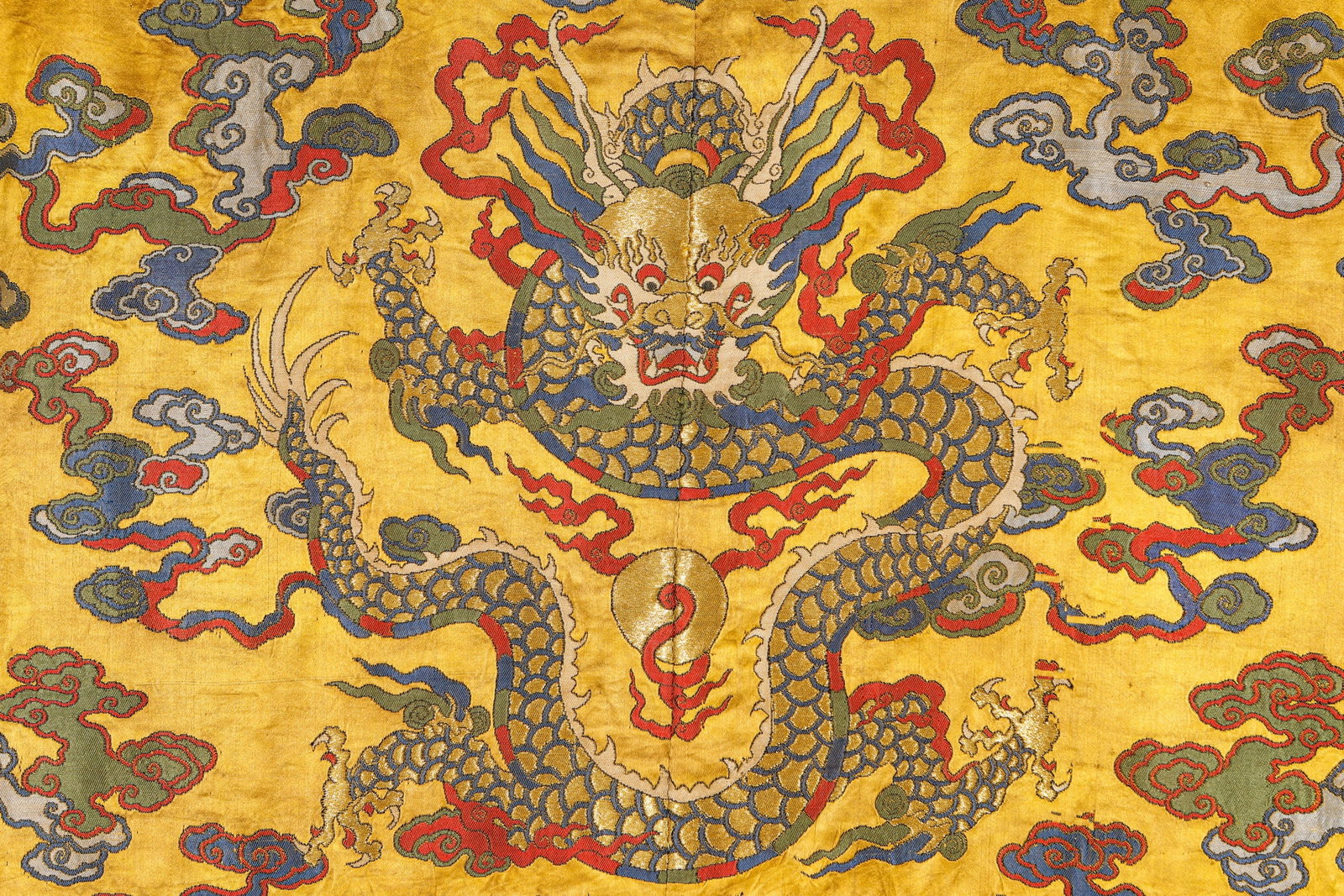 A BROCADE 'DRAGON' ROBE - 9