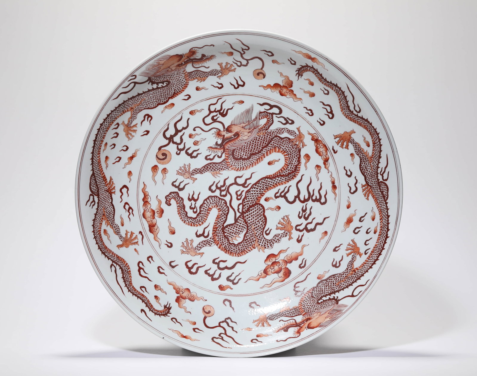 AN IRON-RED 'DRAGON' DISH (1 of 5)