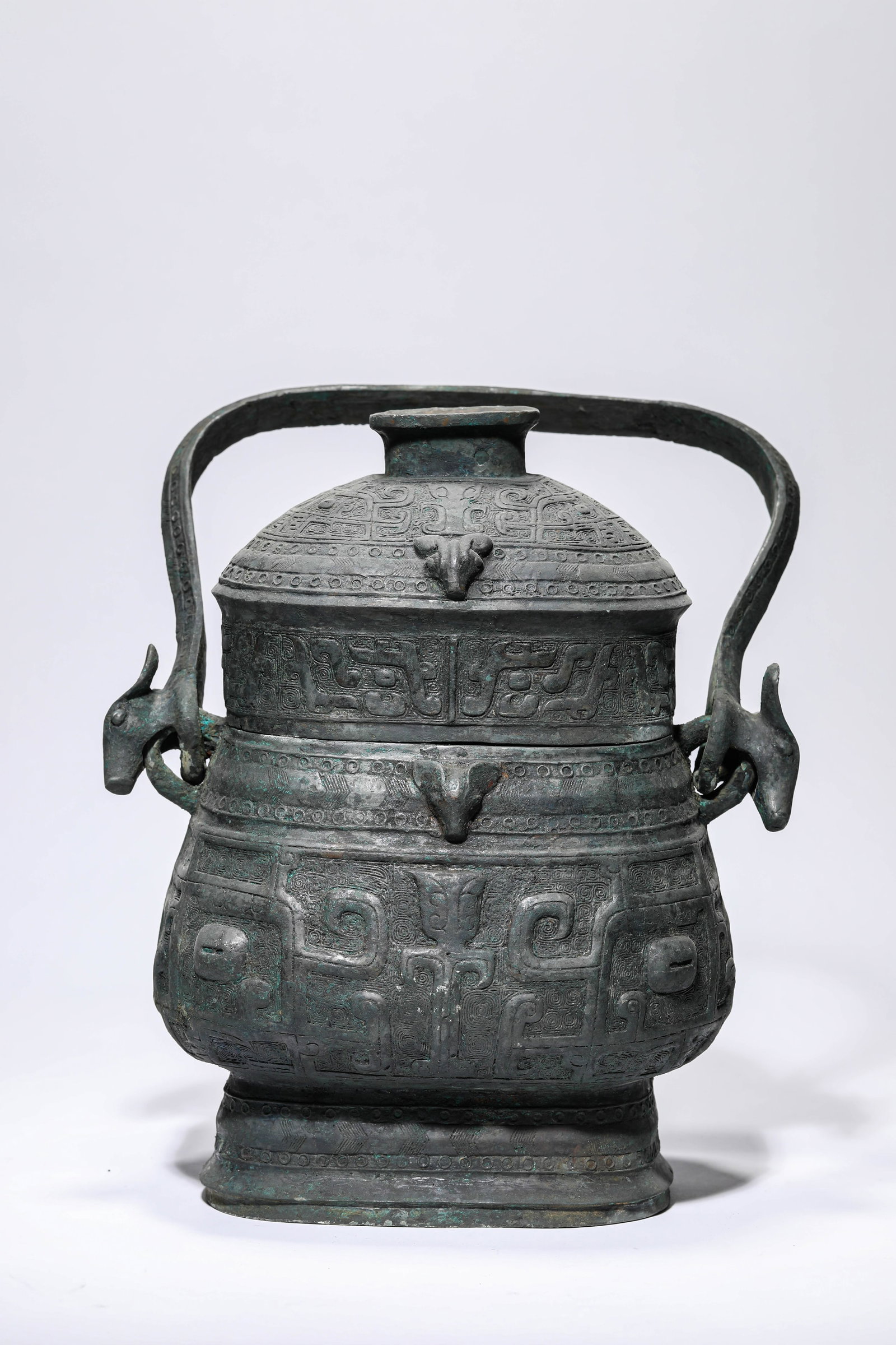A BRONZE 'TAOTIE' 'LOOP-HANDLED' YOU - 5
